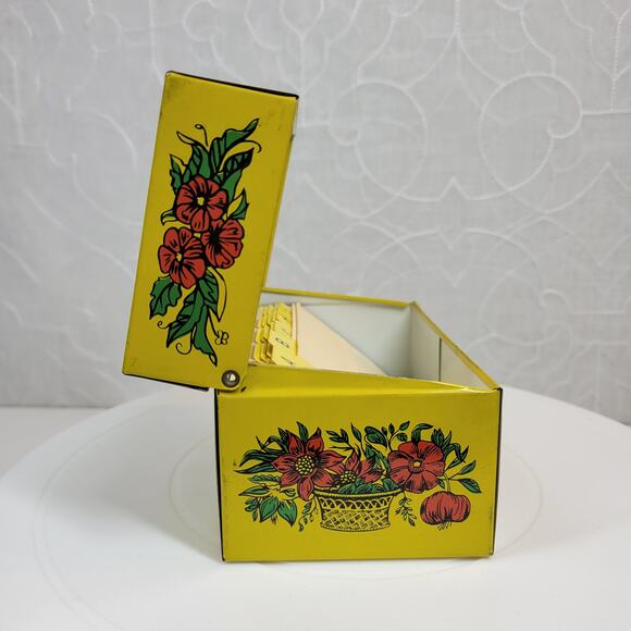 Vintage Syndicate Mfg Recipe Box Yellow Red Floral Metal Tin with Divider Cards - Picture 5 of 16